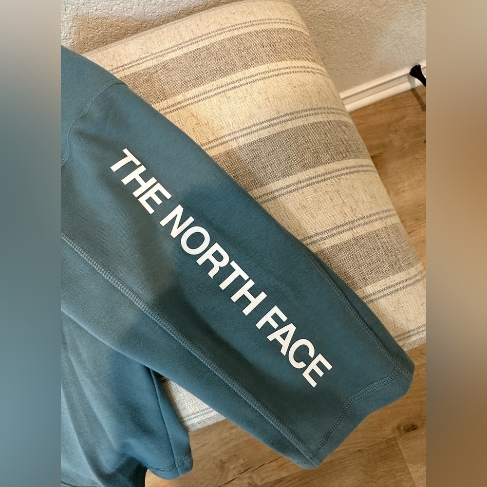 The North Face Women’s Coordinates bike shorts - medium